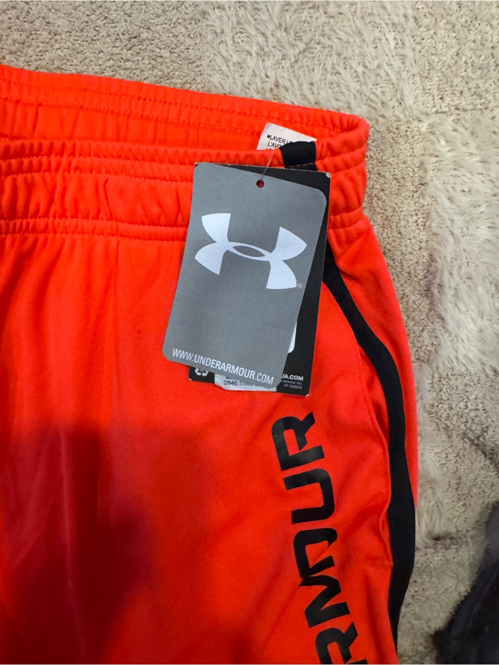 NWT Boys Under Armour Athletic Shorts & Shirt Set Sz XL - Picture 4 of 4